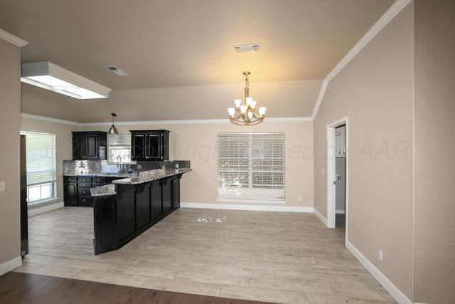 6829 GLENOAK Lane, Amarillo, TX 79109