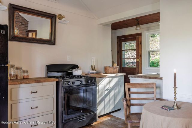 13-16 Torn Hill Road, Woodstock, NY 12409