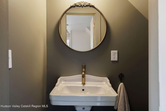 13-16 Torn Hill Road, Woodstock, NY 12409