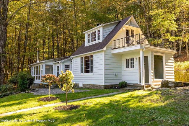 13-16 Torn Hill Road, Woodstock, NY 12409