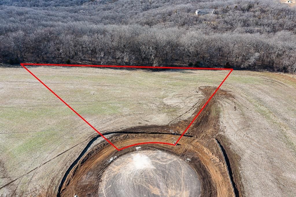 Lot 17 235th Street, Tonganoxie, KS 66086