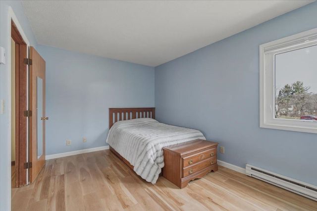 39 Densmore Drive, Essex Junction, VT 05452
