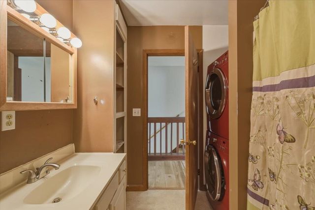 39 Densmore Drive, Essex Junction, VT 05452