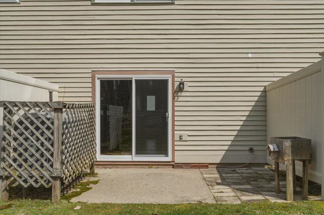 39 Densmore Drive, Essex Junction, VT 05452