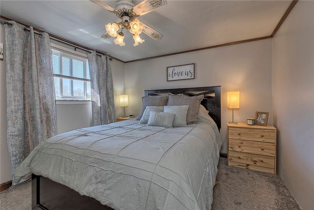 425 Welker St, Jeannette, PA 15644