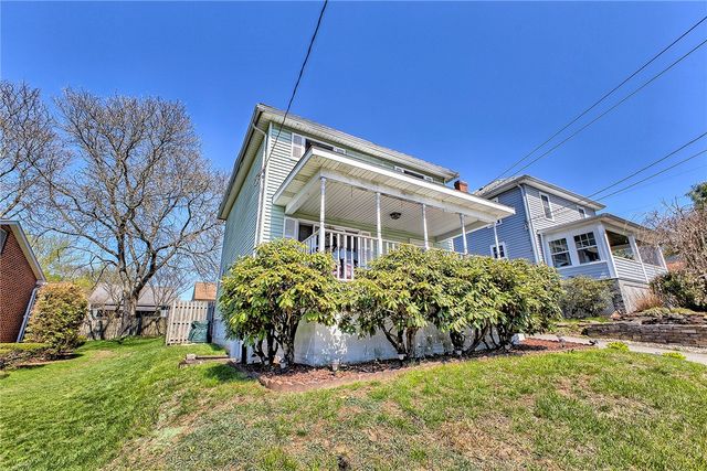425 Welker St, Jeannette, PA 15644