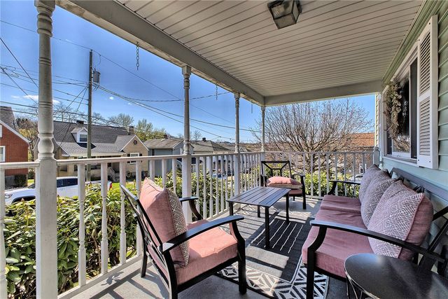 425 Welker St, Jeannette, PA 15644