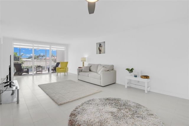 3000 NE 48th Court 302, Lighthouse Point, FL 33064