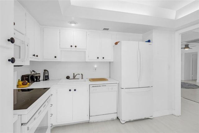 3000 NE 48th Court 302, Lighthouse Point, FL 33064