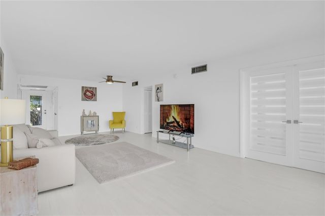 3000 NE 48th Court 302, Lighthouse Point, FL 33064