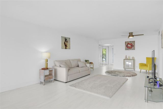 3000 NE 48th Court 302, Lighthouse Point, FL 33064