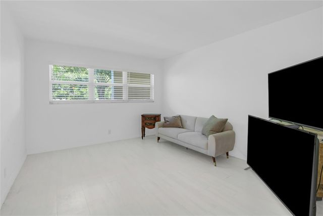 3000 NE 48th Court 302, Lighthouse Point, FL 33064