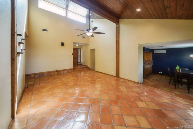 16907 Springhill, San Antonio, TX 78232