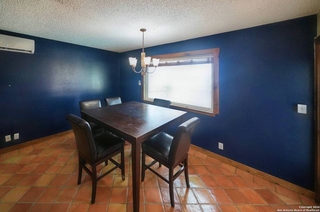 16907 Springhill, San Antonio, TX 78232