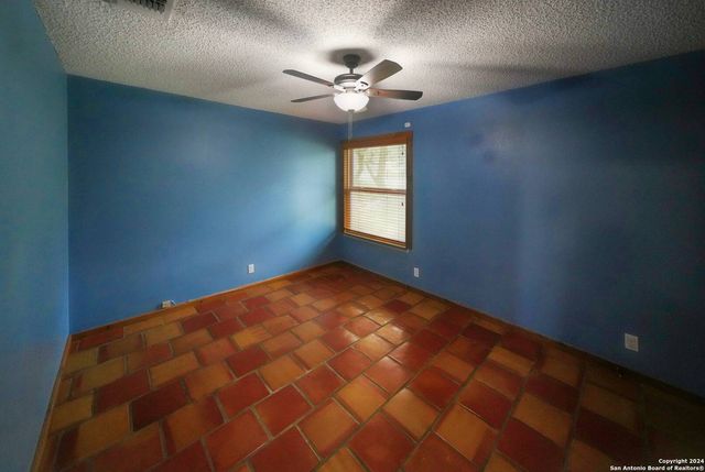 16907 Springhill, San Antonio, TX 78232