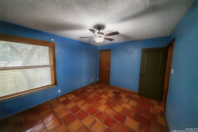 16907 Springhill, San Antonio, TX 78232