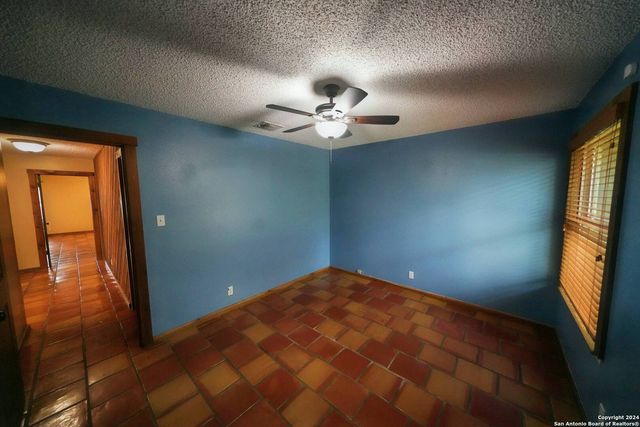 16907 Springhill, San Antonio, TX 78232