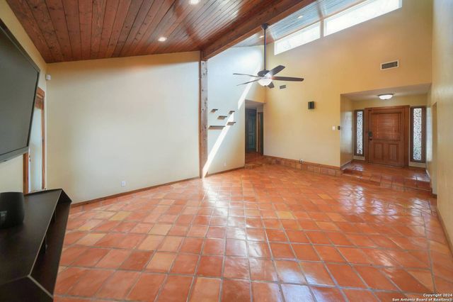 16907 Springhill, San Antonio, TX 78232