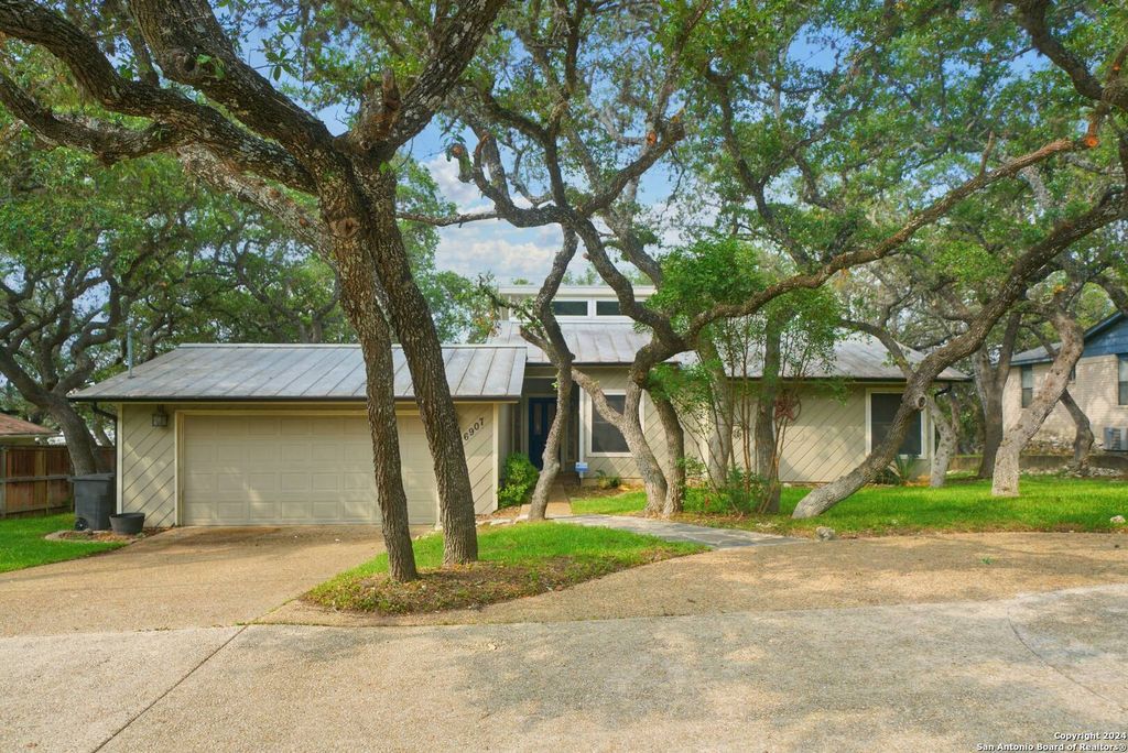 16907 Springhill, San Antonio, TX 78232