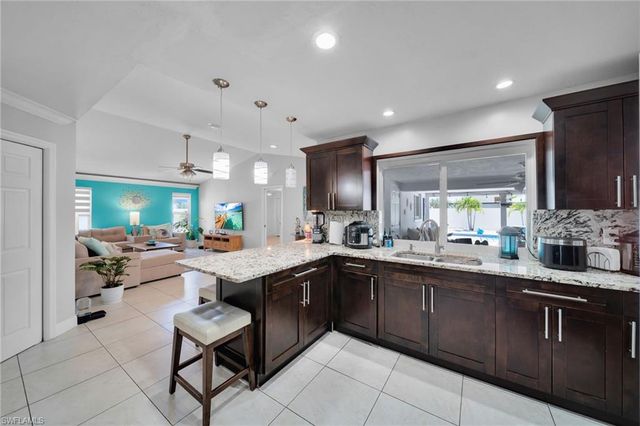 3221 SW 11TH PL, Cape Coral, FL 33914