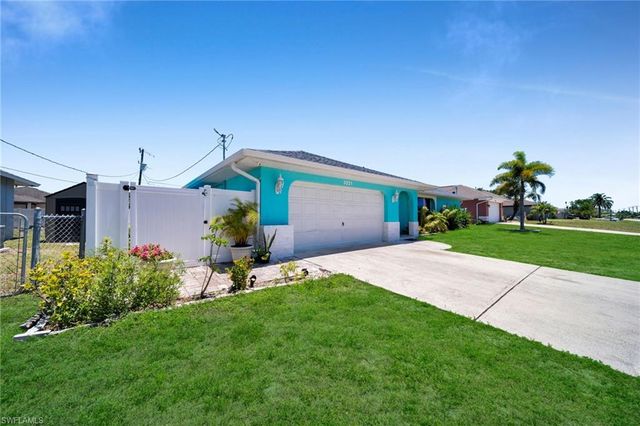 3221 SW 11TH PL, Cape Coral, FL 33914