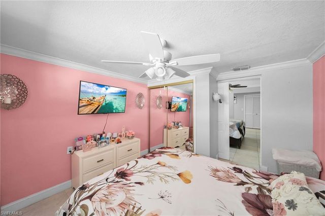 3221 SW 11TH PL, Cape Coral, FL 33914
