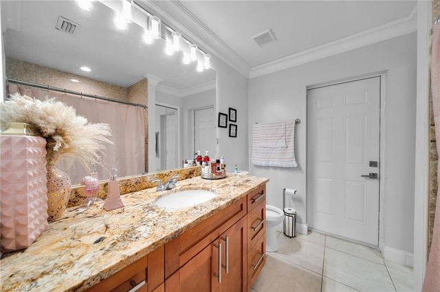 3221 SW 11TH PL, Cape Coral, FL 33914