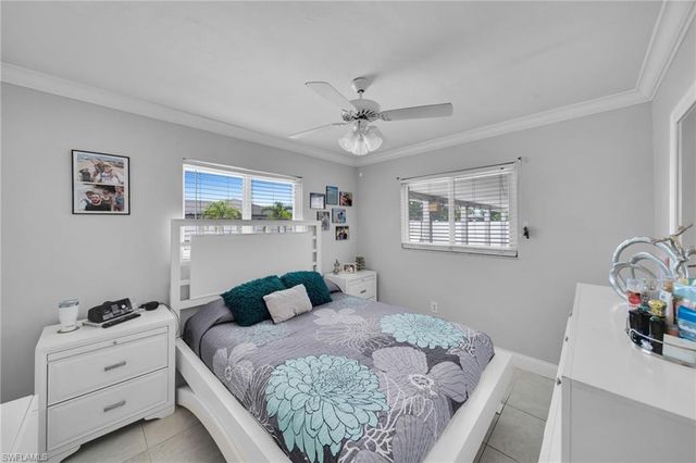 3221 SW 11TH PL, Cape Coral, FL 33914