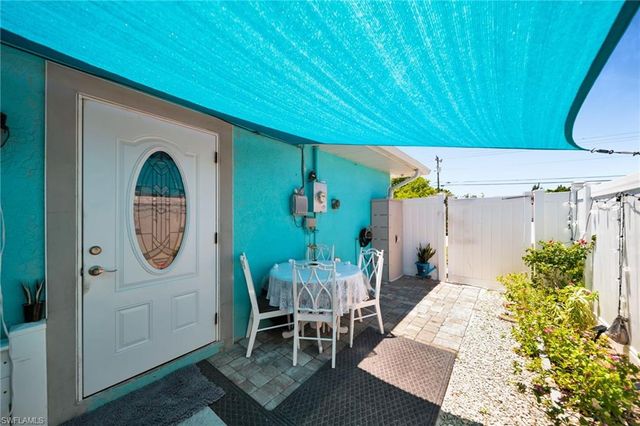 3221 SW 11TH PL, Cape Coral, FL 33914