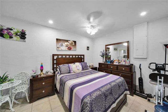 3221 SW 11TH PL, Cape Coral, FL 33914