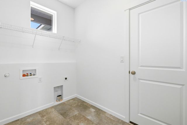 501 Amberly Ave, Grandview, WA 98930