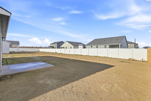 501 Amberly Ave, Grandview, WA 98930