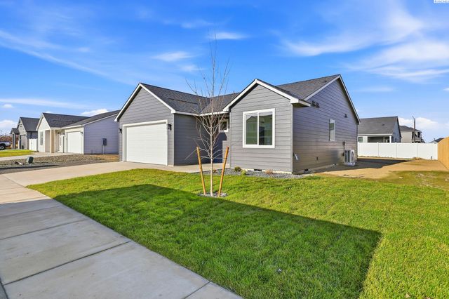 501 Amberly Ave, Grandview, WA 98930