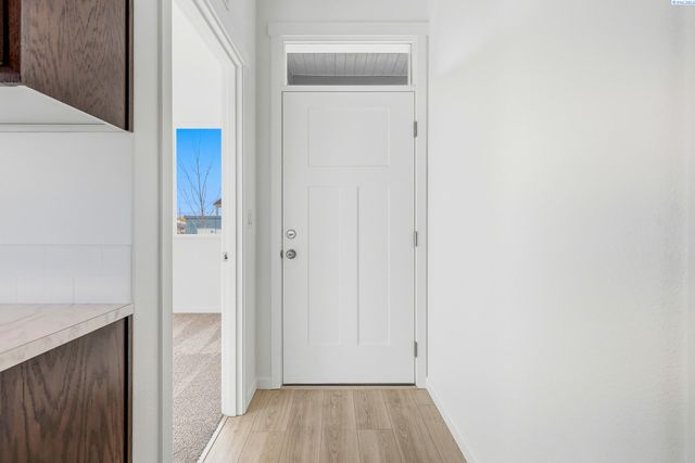 501 Amberly Ave, Grandview, WA 98930