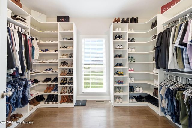 11531 Angel Falls Dr, Prospect, KY 40059