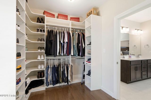 11531 Angel Falls Dr, Prospect, KY 40059