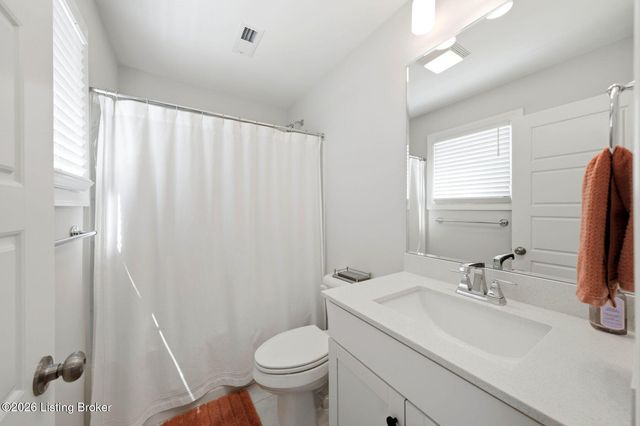 11531 Angel Falls Dr, Prospect, KY 40059