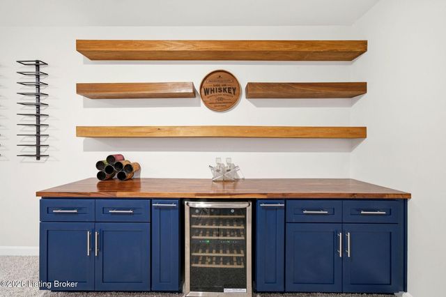 11531 Angel Falls Dr, Prospect, KY 40059