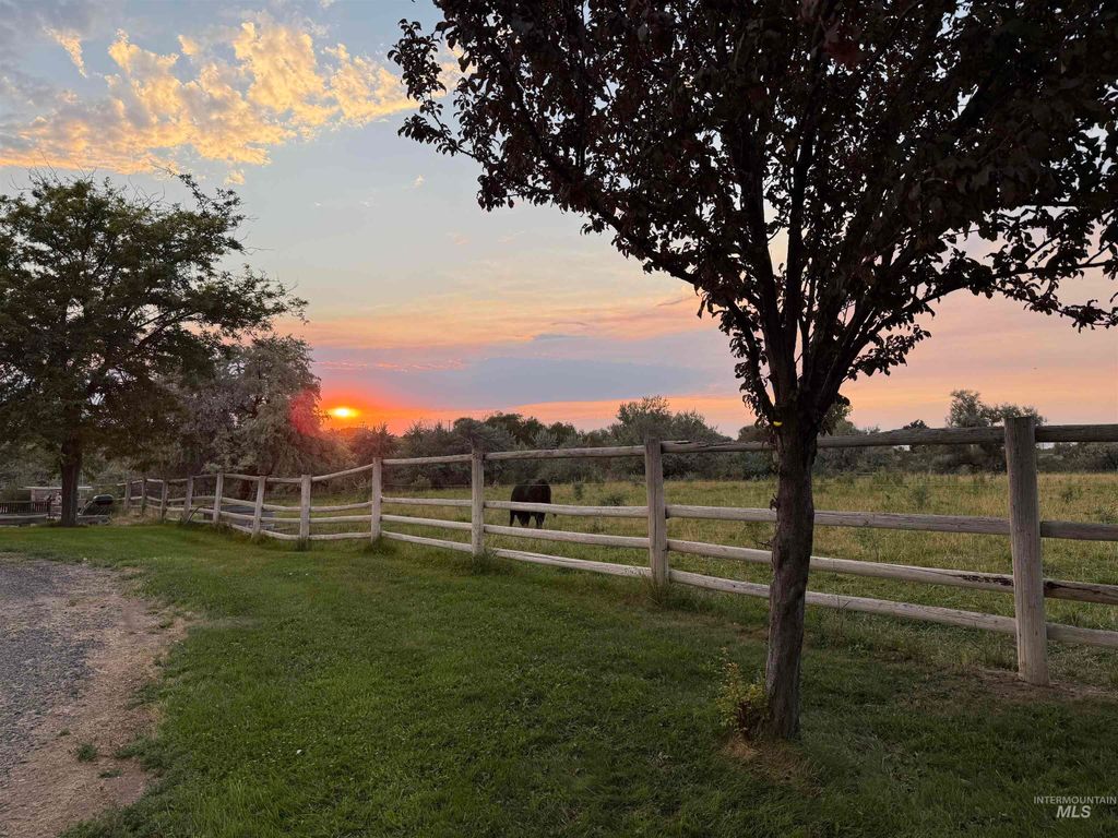 2123 E 3970 N, Filer, ID 83328