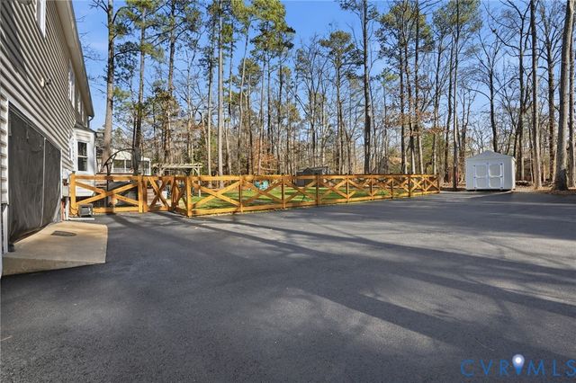 14421 Creek Stone Dr, Chesterfield, VA 23838