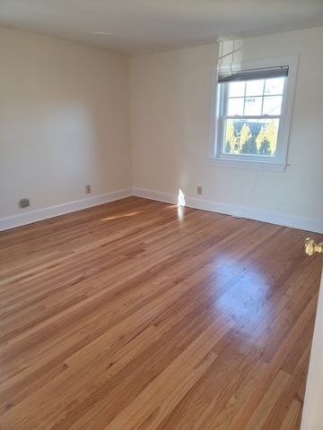 159 Cross St 159, Winchester, MA 01890