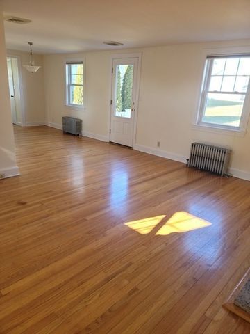159 Cross St 159, Winchester, MA 01890