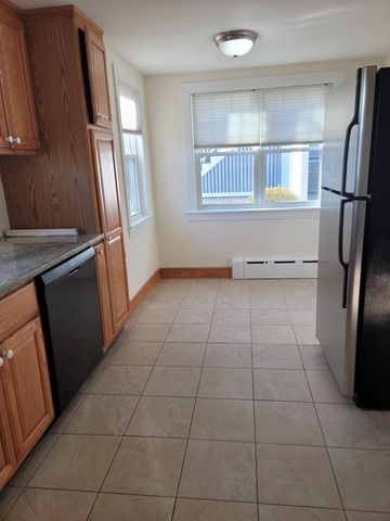 159 Cross St 159, Winchester, MA 01890