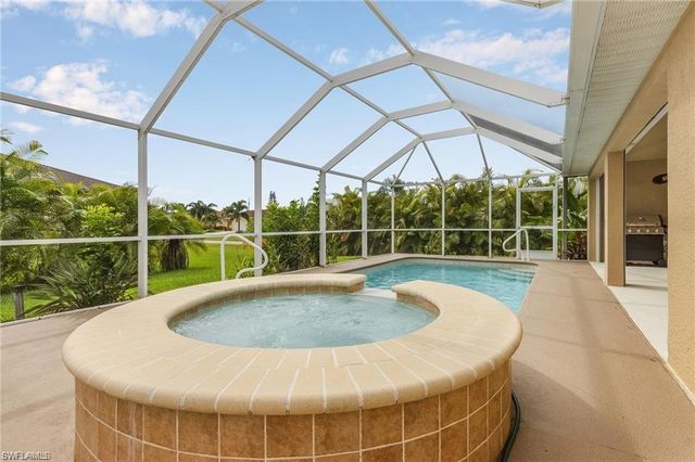 2611 SW 23rd PL, Cape Coral, FL 33914