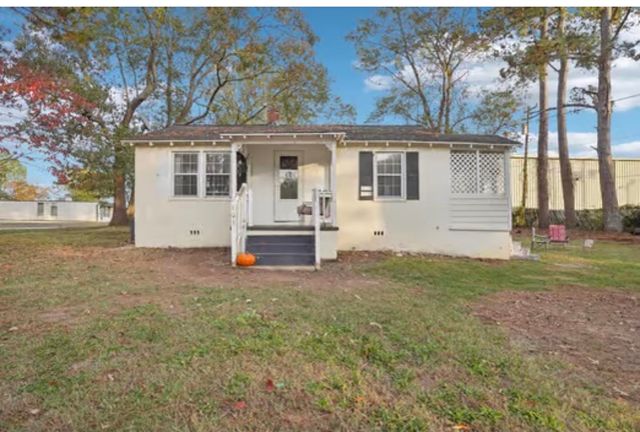 103 Mimosa Street, Cowpens, SC 29330
