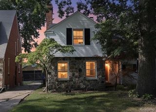 2720 Woodstock Drive, Detroit, MI 48203