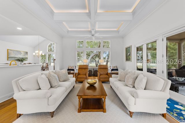 14 Inverness Dr, Bluffton, SC 29910