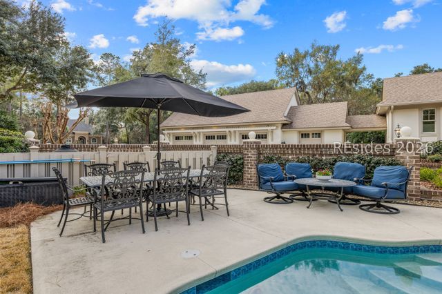 14 Inverness Dr, Bluffton, SC 29910