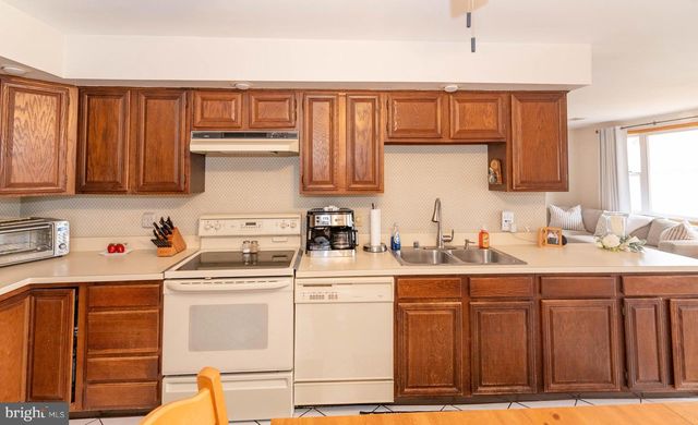 7316 GREENBANK RD, Baltimore, MD 21220