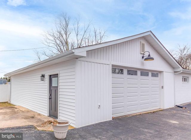 7316 GREENBANK RD, Baltimore, MD 21220